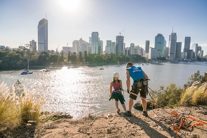 Abseiling the Kangaroo Point Cliffs in Brisbane - Getting vertical over the Brisbane River at Kangaroo Point