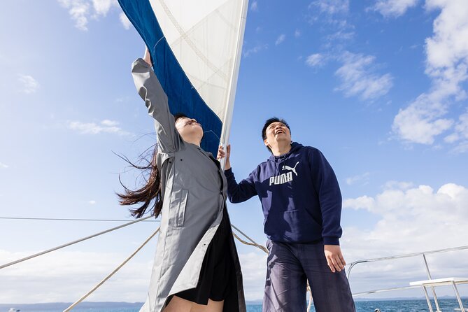 Afternoon Moreton Bay Sailing Tour - The champagne-on-the-net moment you’ll remember