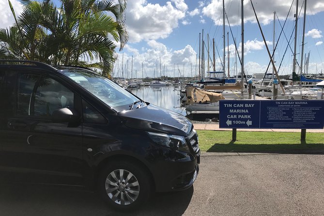 Brisbane Airport to Noosa Private Transfer for 1-5 people - Your arrival meet-up: easy, name-signed pickup