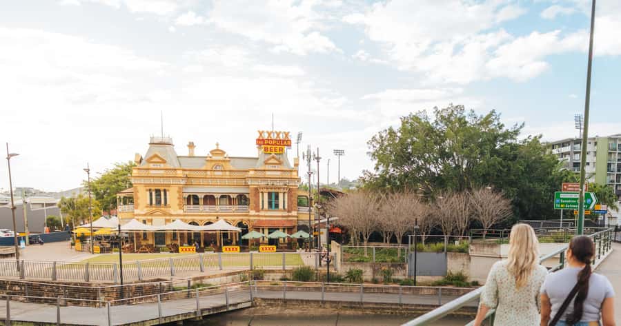 Brisbane: Cruise to Lunch Package: 10:30am-2pm (3.5hr) - Getting on board at South Bank: find the Cultural Centre pontoon