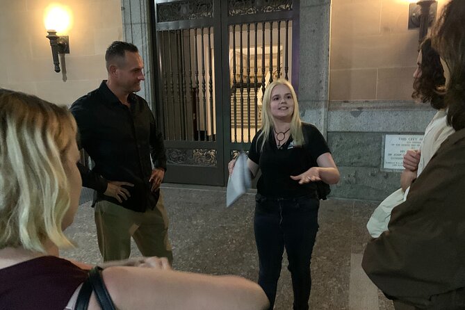Brisbane Dark Stories True Crime Tour - The guides: Maddie and India bring the stories to life