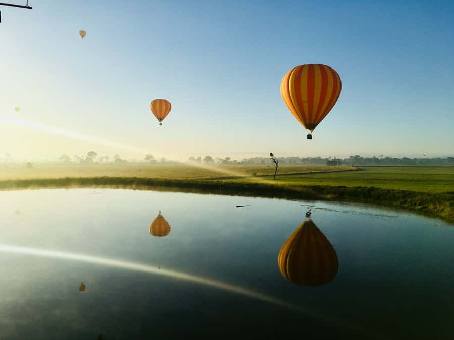 Brisbane: Hot Air Balloon Flight with Vineyard Breakfast - Why a sunrise balloon over the Scenic Rim feels different