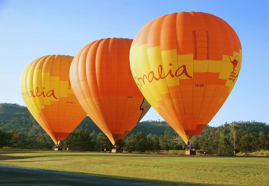 Brisbane: Hot Air Balloon Flight with Vineyard Breakfast - Pickup from Nerang or Canungra: the day starts before you want it to