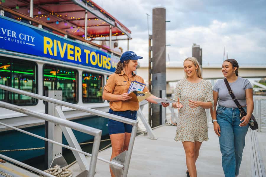 Brisbane: Morning Sightseeing Cruise: 10:30am-12pm (90min) - The 90-minute flow: what happens during the cruise