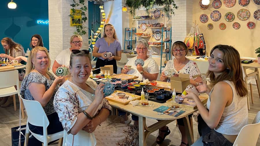 Brisbane: Mosaic Art Classes - Turkish Lamp Workshop - Fortitude Valley and Art Masterclass: getting settled fast