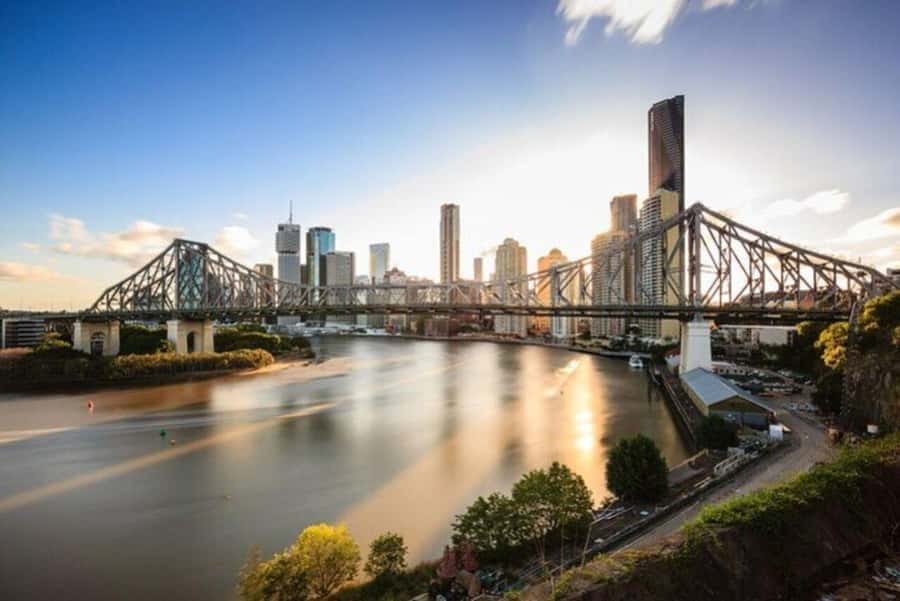 Brisbane Must-See Attractions Guided Tour - St Stephen’s Cathedral: colorful windows and a sense of place