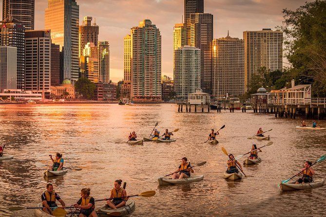 Fiesta De Kayak Twilight Kayak - Where You Meet: Riverlife Adventure Centre at Kangaroo Point