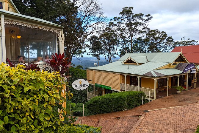 Glass House Mountains, Maleny and Montville Tour from Brisbane - Montville on the Blackall Range: Coffee, Art, and Quiet Time