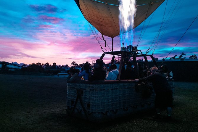Gold Coast Hot Air Balloon Flight 1 Hour - BEST PRICE! - Why sunrise is the whole point on the Gold Coast balloon