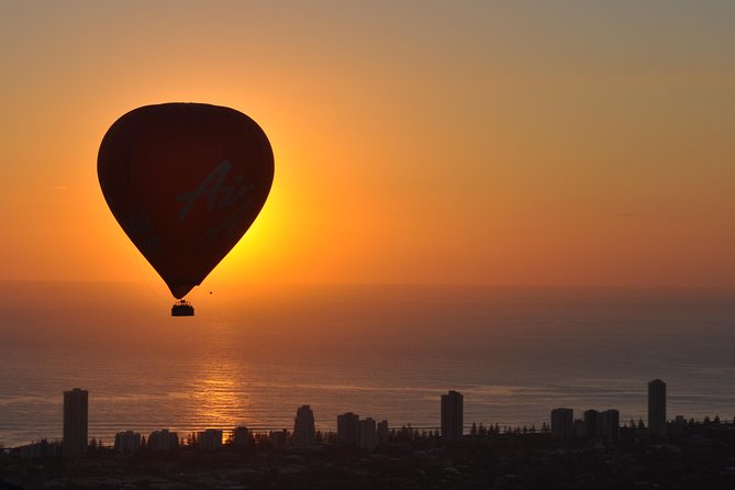 Gold Coast Hot Air Balloon with 5 Star Champagne Buffet Breakfast - The 1-Hour Sunrise Flight: Beaches, Surfers Paradise, and Hinterland Views