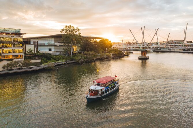 Morning Sightseeing Cruise: 10:30am-12pm (90min) - Cruising past the Brisbane landmarks that bookend the river’s story