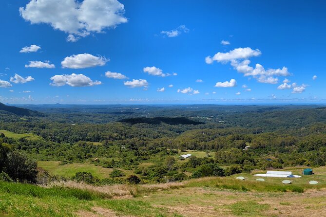 Noosa, Aussie Animals & Glass House Mountains from Brisbane - Glass House Mountains and the Maleny–Montville viewpoint route