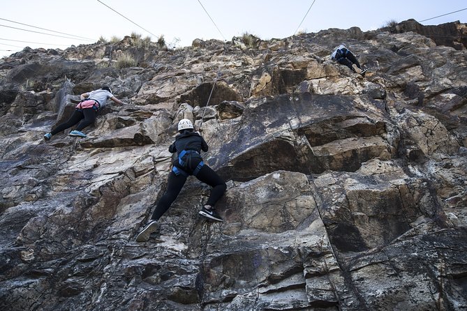 Rock Climbing at the Kangaroo Point Cliffs in Brisbane - Climbing at Kangaroo Point: How the Session Runs on Real Rock